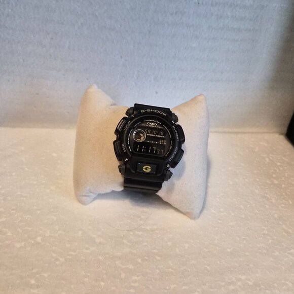 G Shock digital in nearly new condition. - Picture 2 of 10